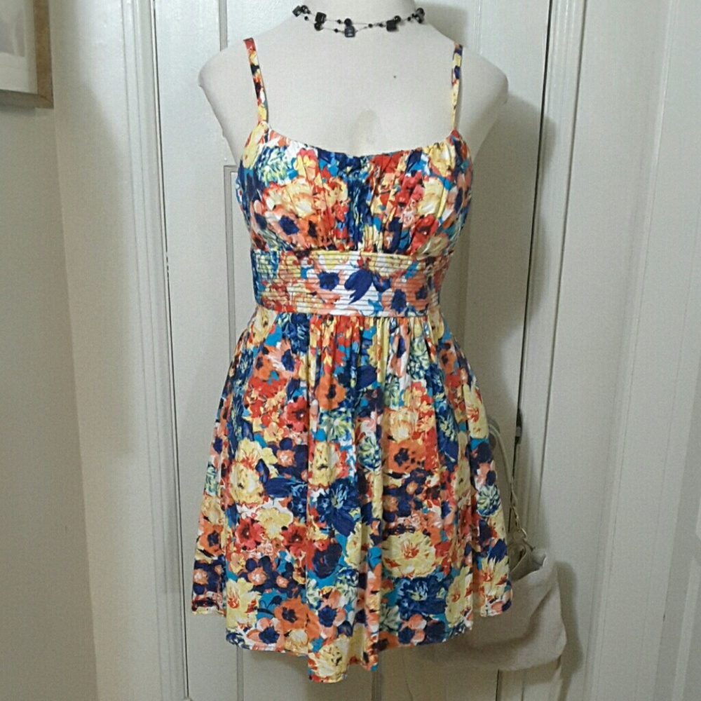 B. Smart floral strap dress size 12 EUC